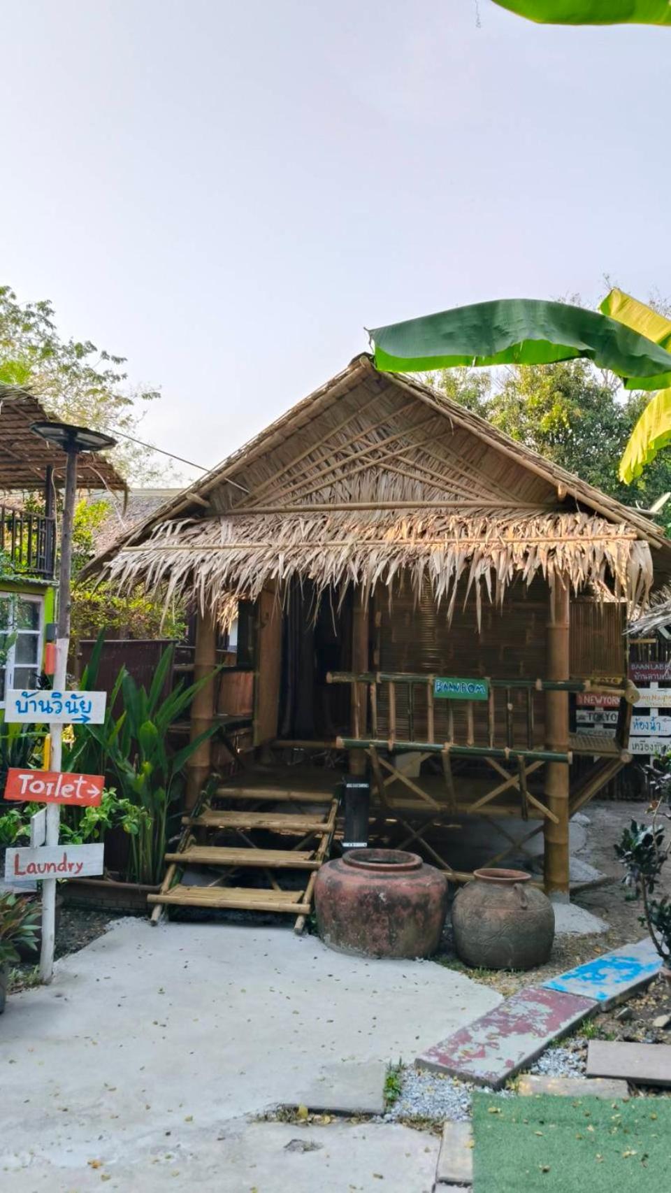 Do Dee Cafe Bangkok Hostel Zewnętrze zdjęcie