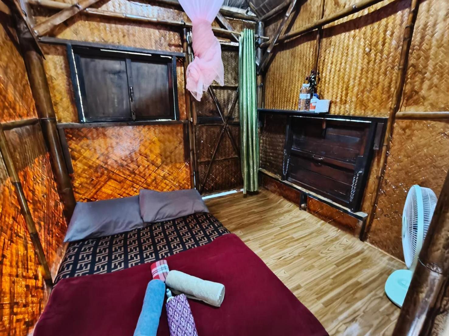 Do Dee Cafe Bangkok Hostel Zewnętrze zdjęcie
