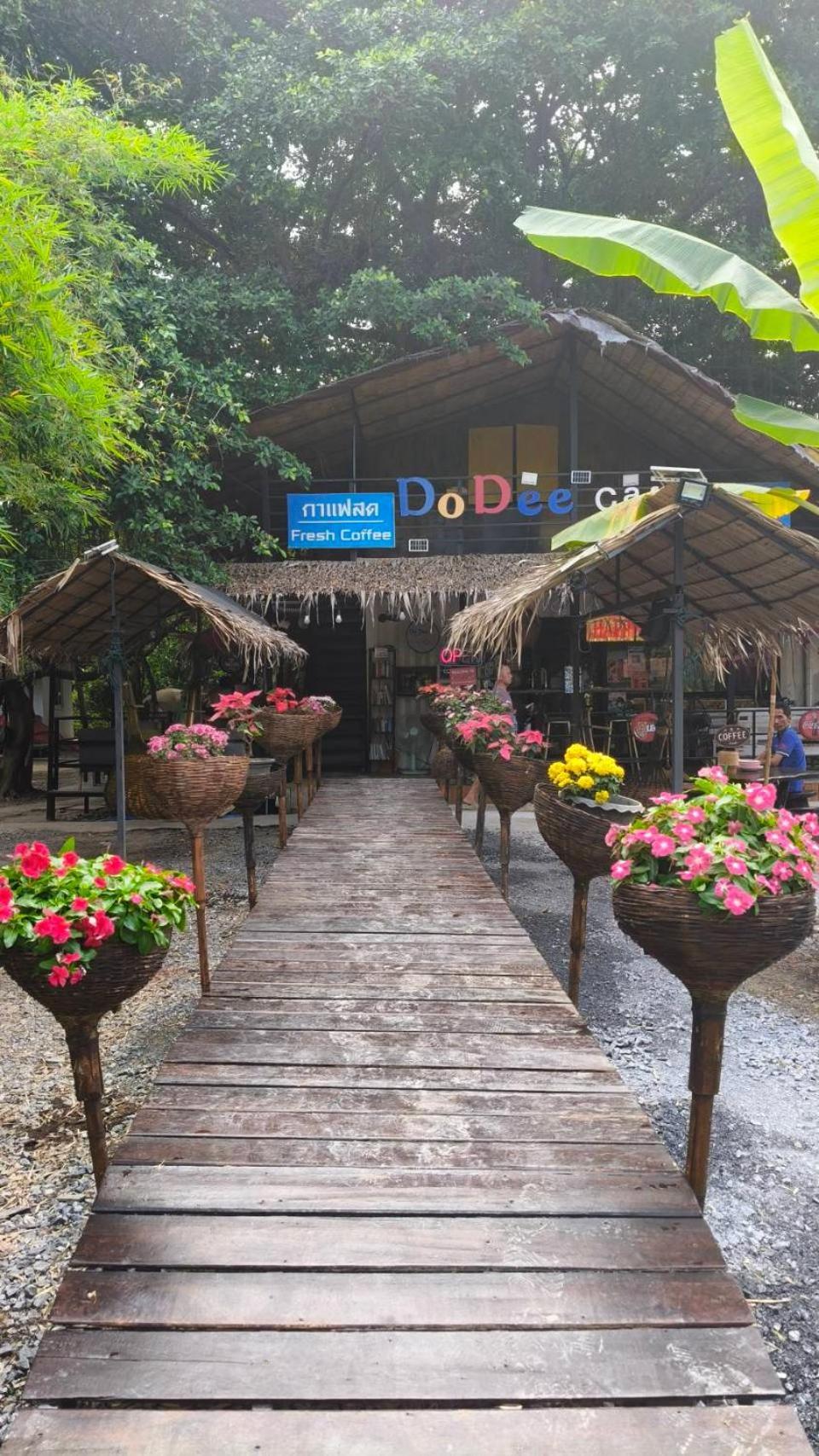 Do Dee Cafe Bangkok Hostel Zewnętrze zdjęcie